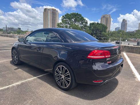 Used 2013 Volkswagen Eos FWD image 18