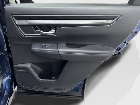 Used 2025 Honda CR-V LX image 41