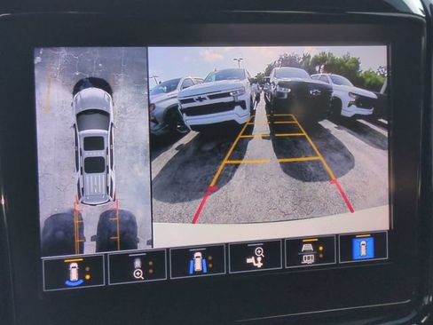 Used 2023 Chevrolet Traverse Premier w/ Redline Edition FWD image 26