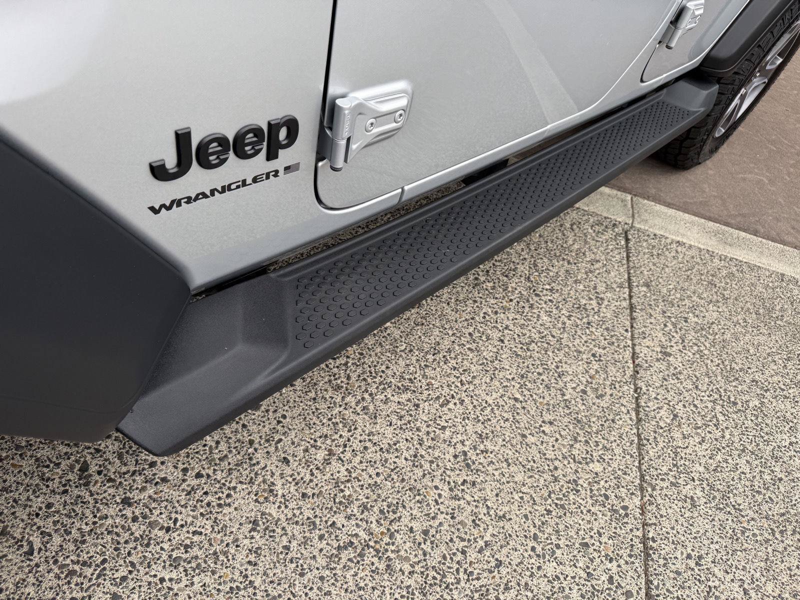 Used 2023 Jeep Wrangler Unlimited Sport AWD/4WD image 10
