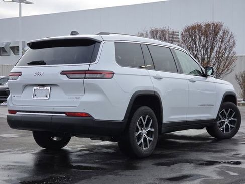 Used 2023 Jeep Grand Cherokee L Limited image 21