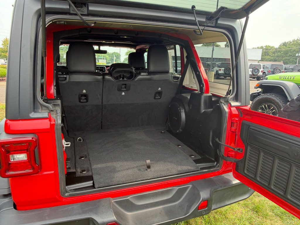 Certified 2021 Jeep Wrangler Unlimited Rubicon AWD/4WD image 18