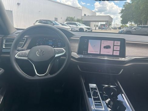 New 2026 Volkswagen Atlas SEL AWD/4WD image 50