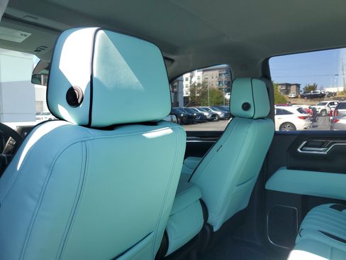 New 2026 GMC Sierra 1500 Elevation image 12