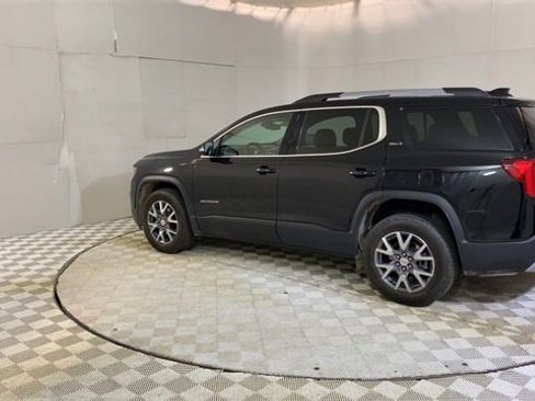 Used 2023 GMC Acadia SLT w/ LPO, Floor Liner Package image 6
