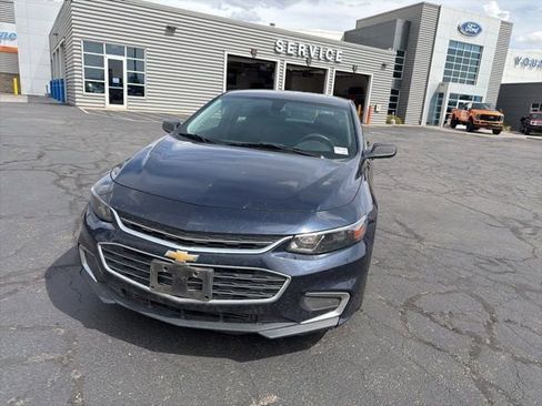 Used 2017 Chevrolet Malibu LS FWD image 16