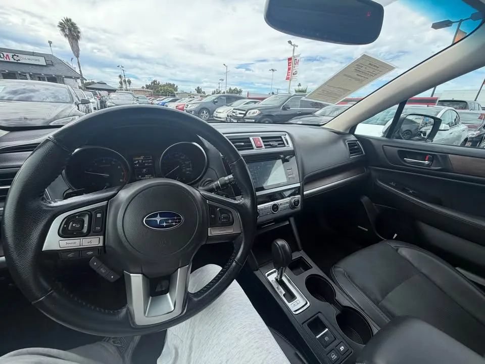 Used 2016 Subaru Outback 2.5i Limited AWD/4WD image 6