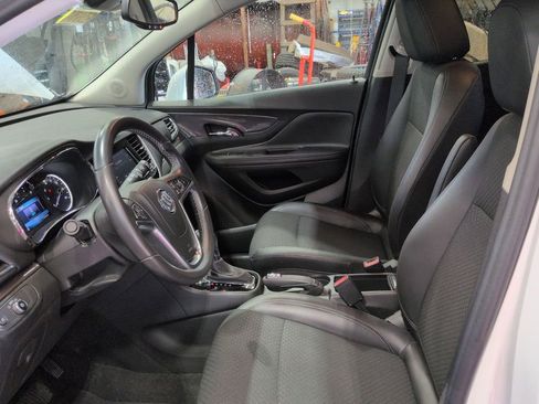 Used 2022 Buick Encore Preferred AWD/4WD image 12