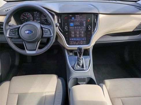 Used 2025 Subaru Outback Premium w/ Popular Package #1A image 15