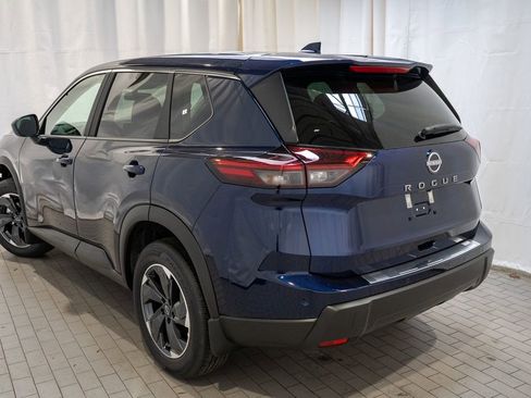 New 2026 Nissan Rogue SV image 4