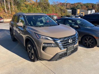 Used 2024 Nissan Rogue SV w/ SV Premium Package