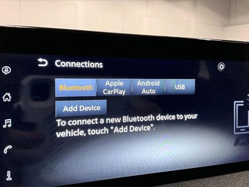 Used 2025 Nissan Kicks SV image 31