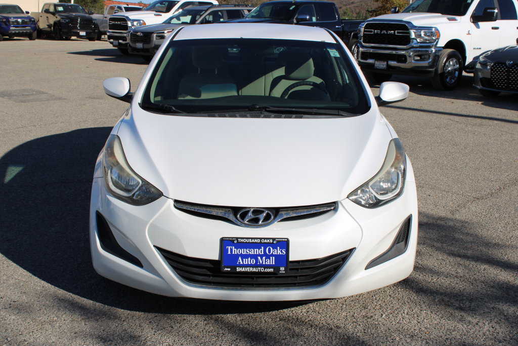 Used 2015 Hyundai Elantra SE FWD image 2
