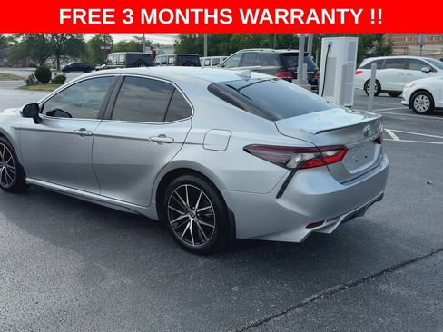 Used 2023 Toyota Camry SE w/ Cold Weather Package FWD image 6