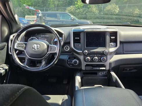Used 2020 RAM 1500 Big Horn AWD/4WD image 4