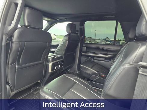 Used 2020 Ford Expedition Max XLT w/ Equipment Group 202A AWD/4WD image 11