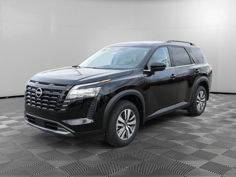 New 2026 Nissan Pathfinder SL AWD/4WD image 2