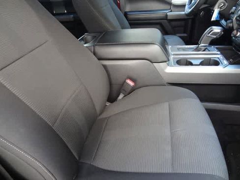 Used 2017 Ford F150 XLT w/ Equipment Group 302A Luxury AWD/4WD image 15