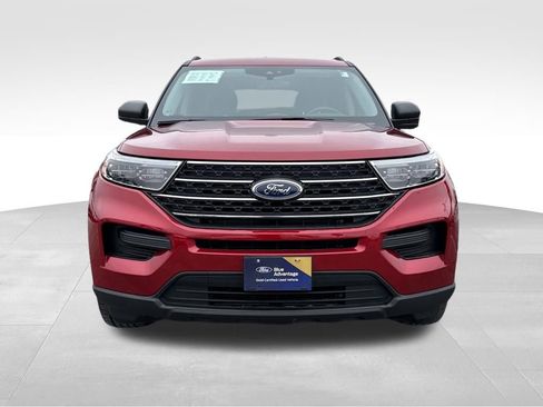 Certified 2023 Ford Explorer XLT image 4