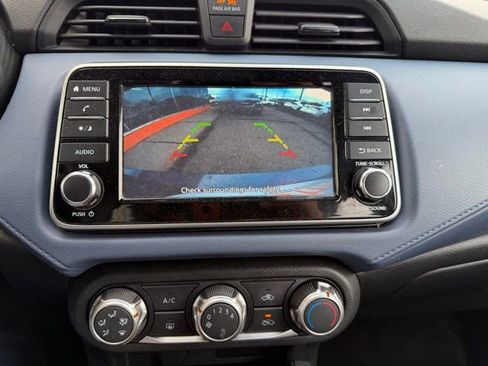 Used 2023 Nissan Versa SV FWD image 21