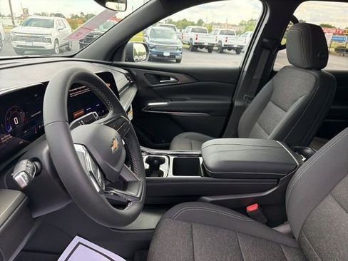 New 2026 Chevrolet Traverse LT image 7