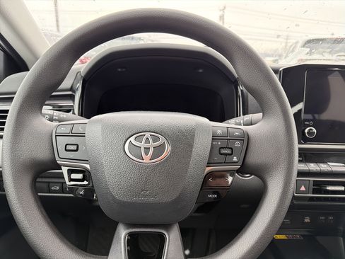 Used 2025 Toyota Camry LE image 13