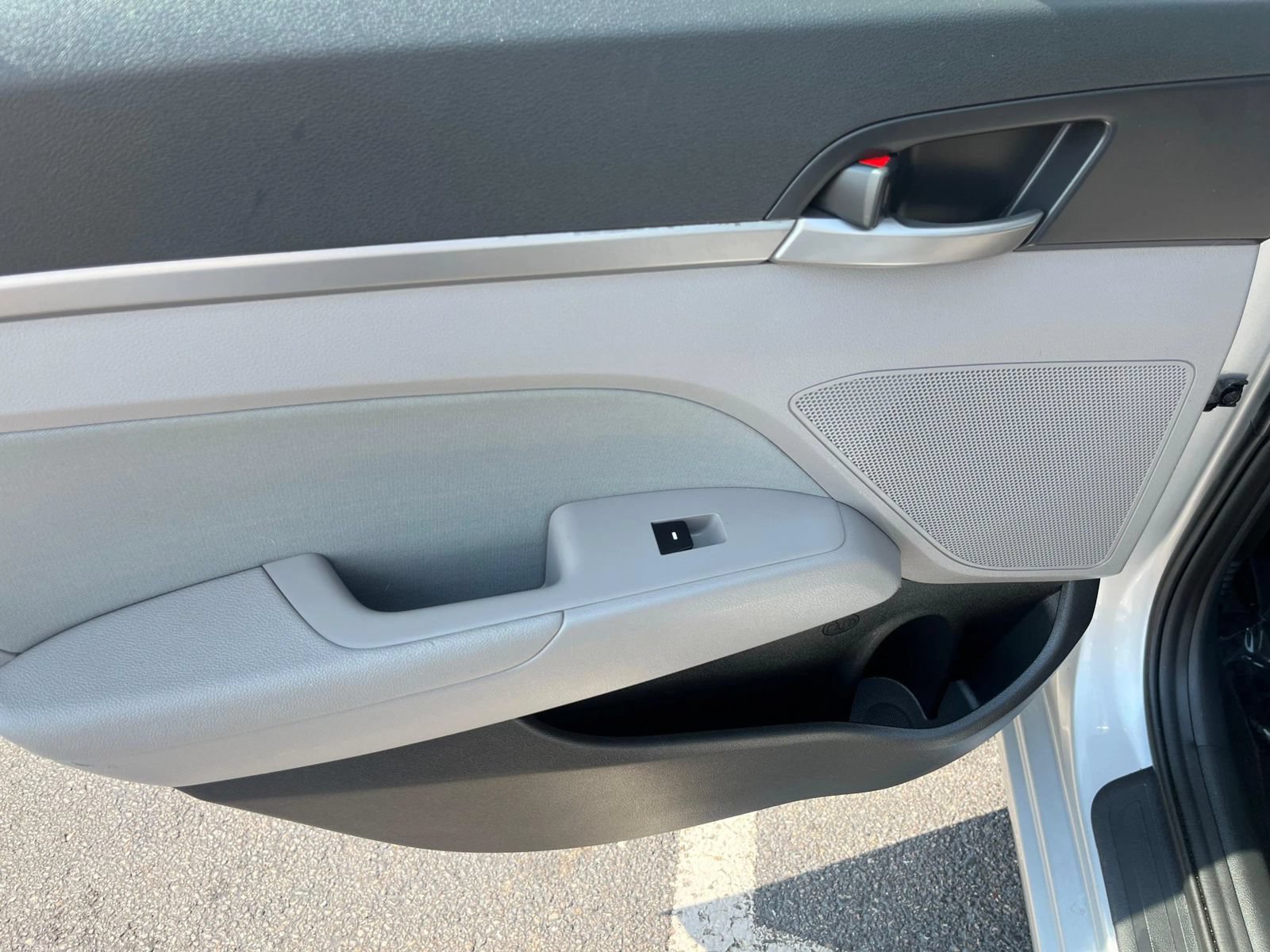 Used 2018 Hyundai Elantra SEL FWD image 45
