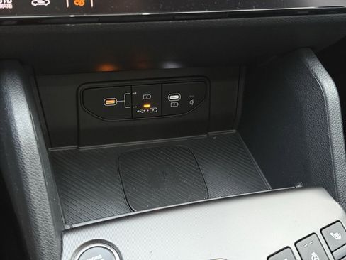 Used 2026 Kia Sportage SX image 19