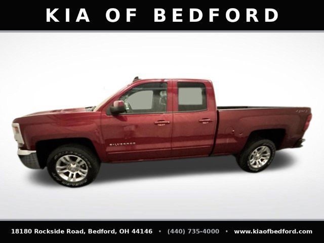 Used 2018 Chevrolet Silverado 1500 LT w/ All Star Edition AWD/4WD image 9