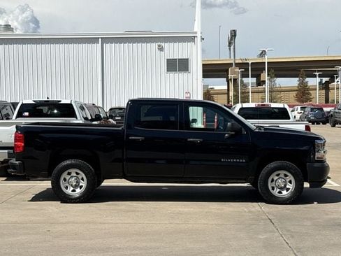 Used 2018 Chevrolet Silverado 1500 W/T AWD/4WD image 3