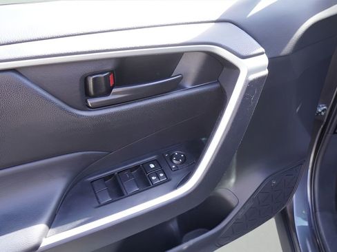 Used 2024 Toyota RAV4 LE AWD/4WD image 15