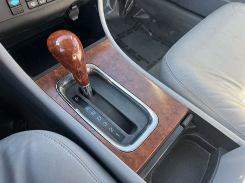 Used 2005 Buick LaCrosse CXL image 29