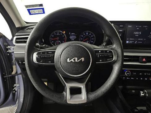 Used 2022 Kia K5 LXS FWD image 14