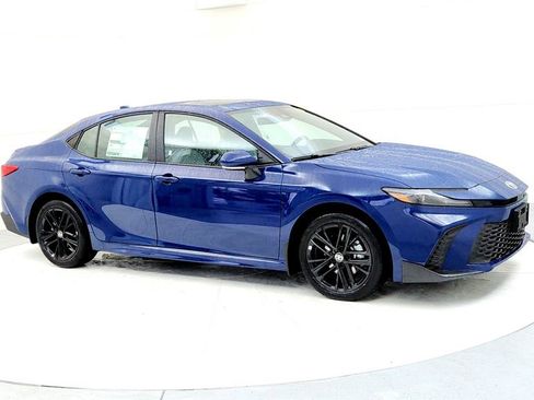 New 2026 Toyota Camry SE AWD/4WD image 7