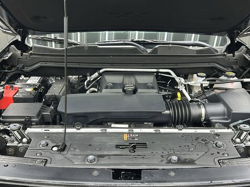 Used 2024 GMC Canyon AT4X image 19