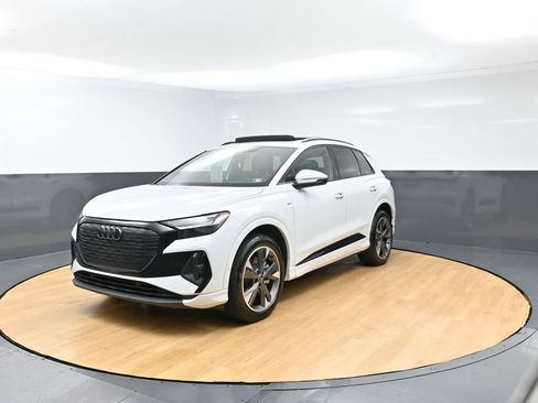 Used 2023 Audi Q4 e-tron Prestige AWD/4WD image 5