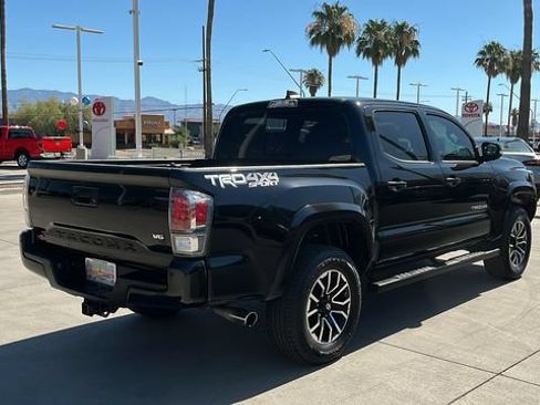 Used 2023 Toyota Tacoma TRD Sport w/ TRD Premium Sport Package AWD/4WD image 25