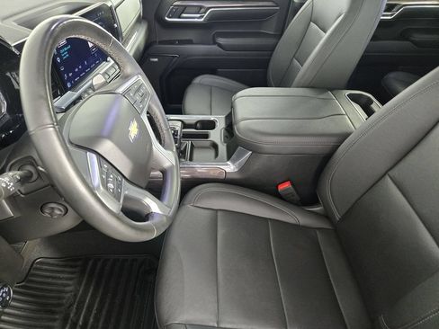 Used 2024 Chevrolet Silverado 1500 LTZ AWD/4WD image 14