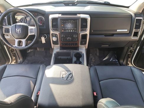 Used 2017 RAM 1500 Laramie image 9