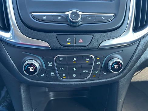 Used 2024 Chevrolet Equinox LT image 34