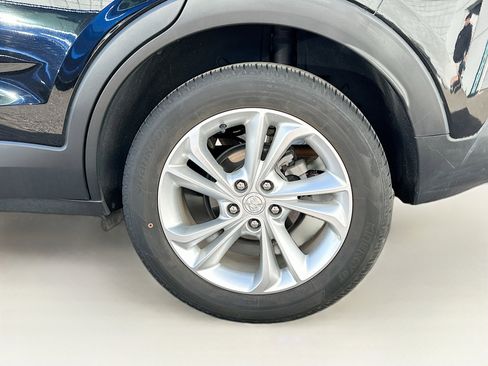 Used 2023 Buick Encore GX Preferred image 11