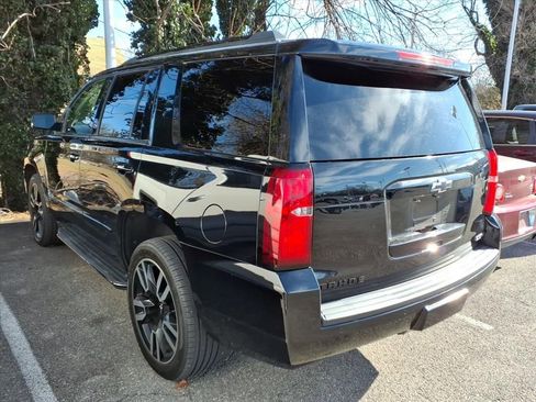 Used 2018 Chevrolet Tahoe Premier image 3