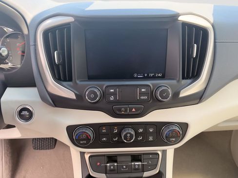 Used 2022 GMC Terrain Denali AWD/4WD image 17