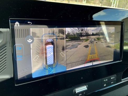 Used 2025 Mercedes-Benz Sprinter 2500 image 8