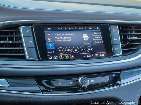 Used 2023 Buick Enclave Essence w/ Experience Buick Package AWD/4WD image 21