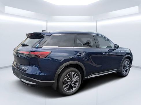New 2026 INFINITI QX60 Luxe w/ Cargo Package FWD image 3