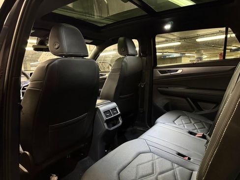 New 2026 Volkswagen Atlas Cross Sport SE image 23