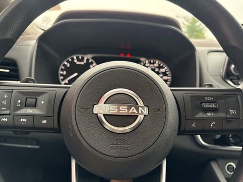 Certified 2023 Nissan Rogue S image 17