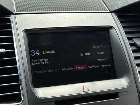 Used 2016 Ford Taurus SEL w/ Equipment Group 201A AWD/4WD image 15