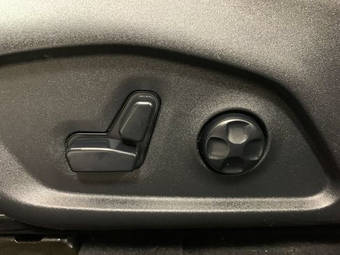 Used 2021 Jeep Compass Limited AWD/4WD image 19